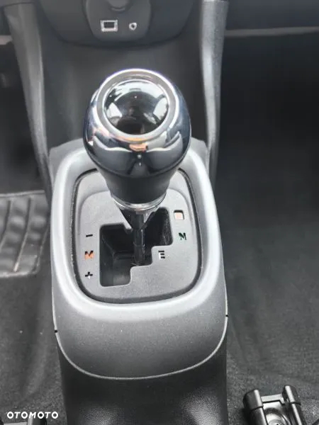 Toyota Aygo x.shift x-play connect - 19
