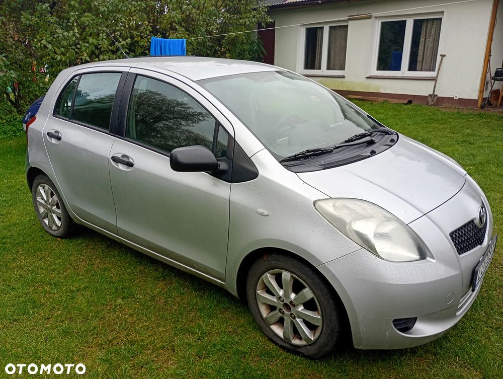 Toyota Yaris - 3