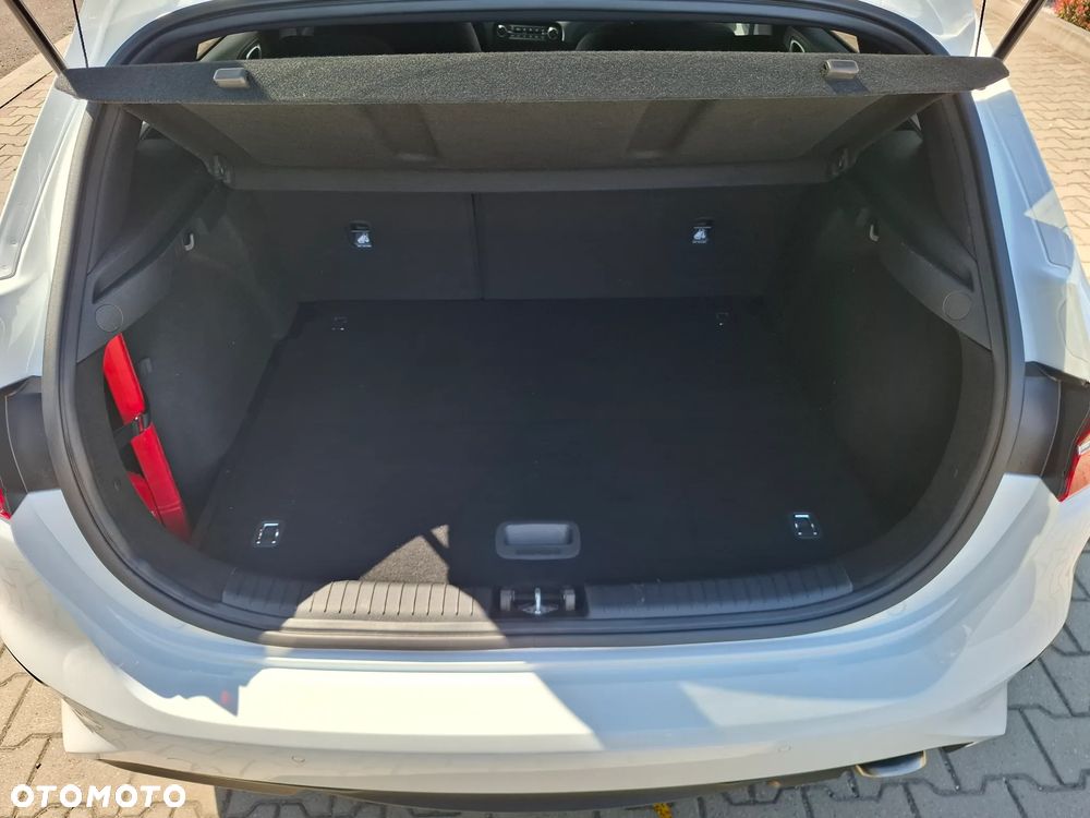 Kia Ceed 1.5 T-GDI L - 23
