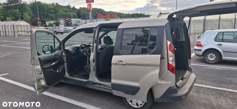 Ford Tourneo Connect - 23