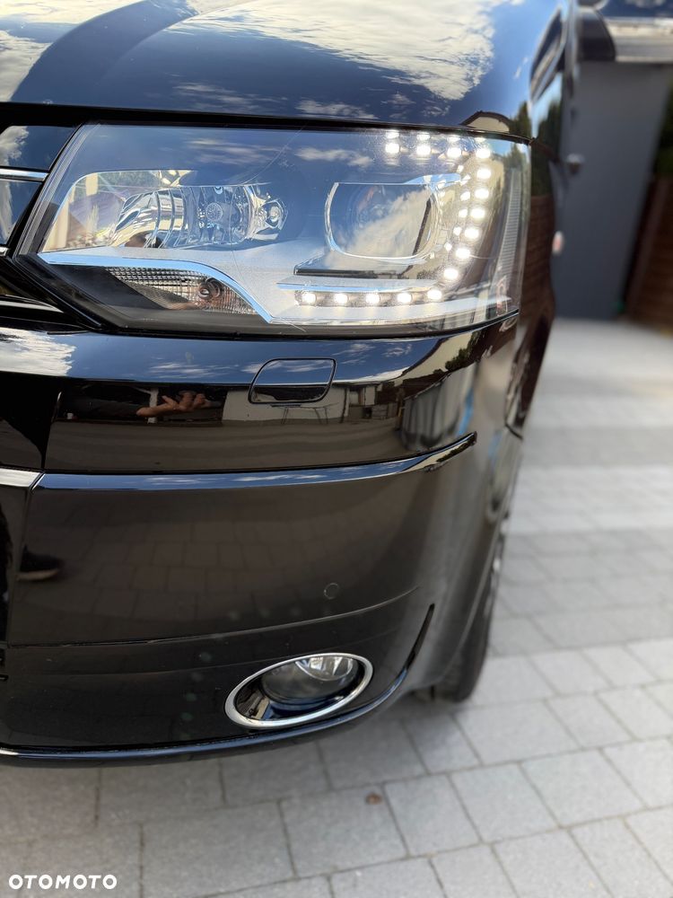 Volkswagen Multivan - 7