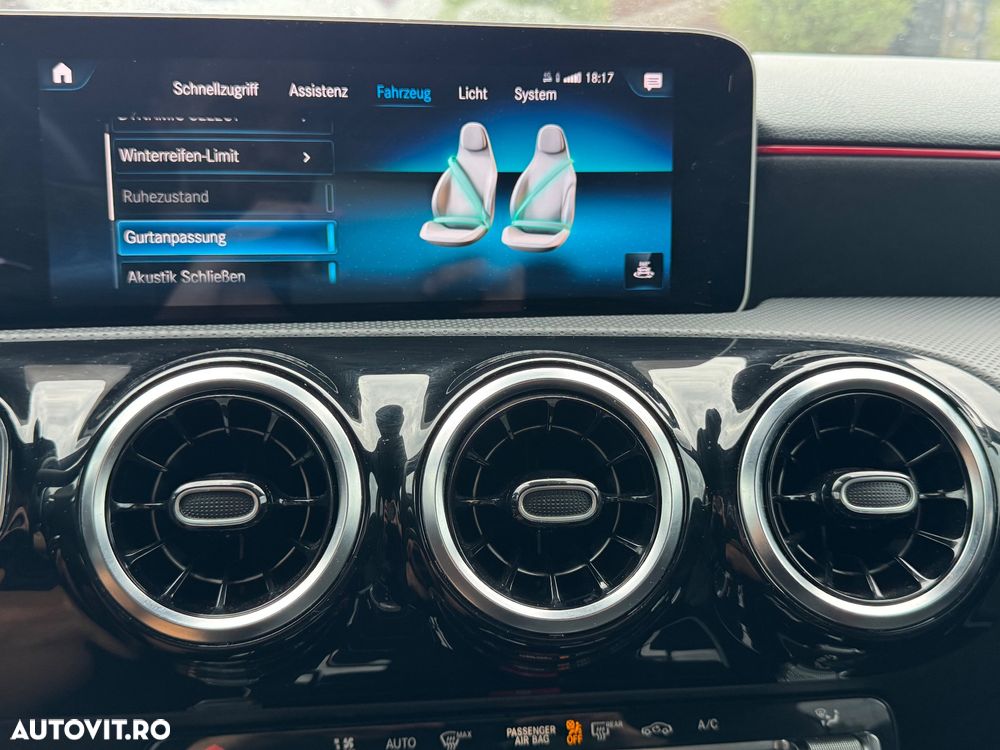 Mercedes-Benz A 180 d 7G-DCT AMG Line - 35