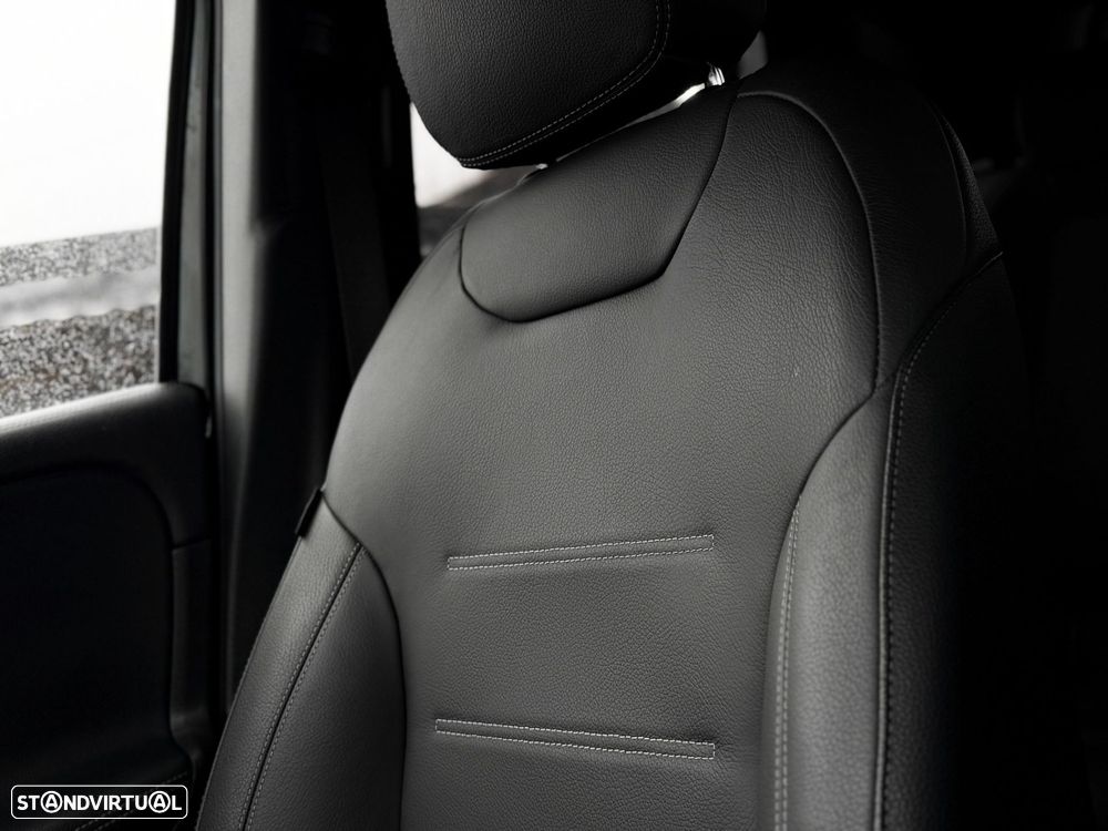 Mercedes-Benz EQA 250 AMG Line - 13