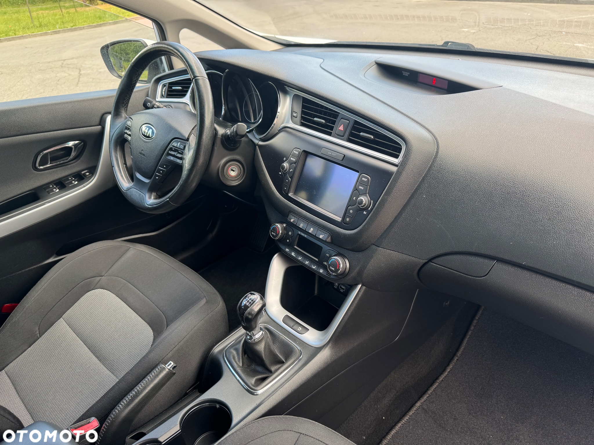 Kia Ceed 1.6 GDI SW Platinum Edition - 12