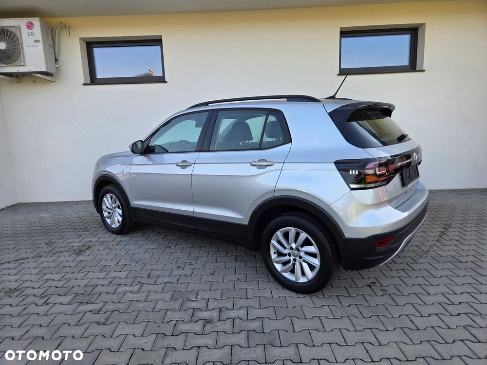 Volkswagen T-Cross - 16