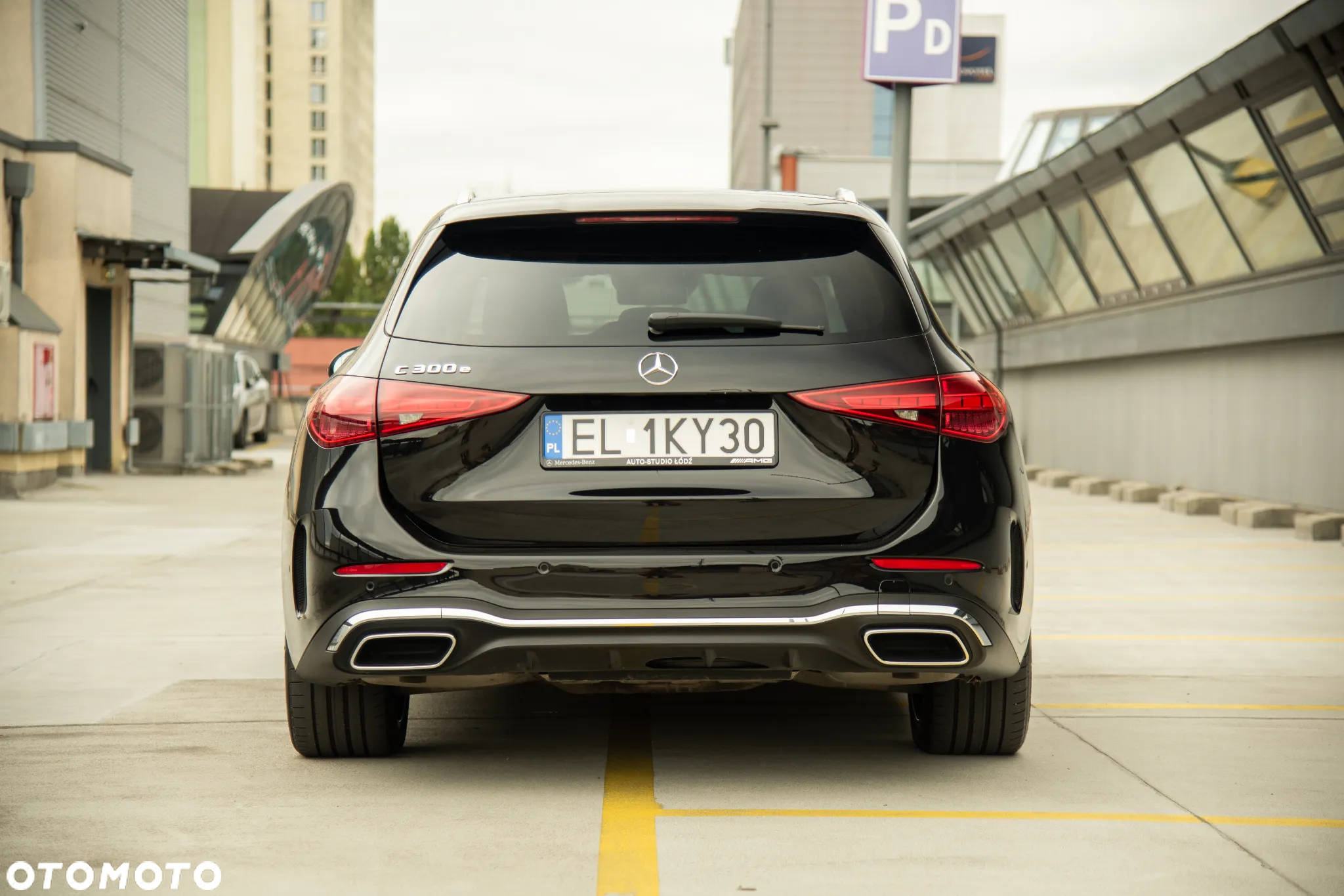 Mercedes-Benz Klasa C 300 e 9G-TRONIC Edition AMG Line - 11
