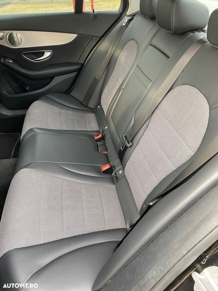 Mercedes-Benz C 220 d 4Matic 9G-TRONIC Avantgarde - 9