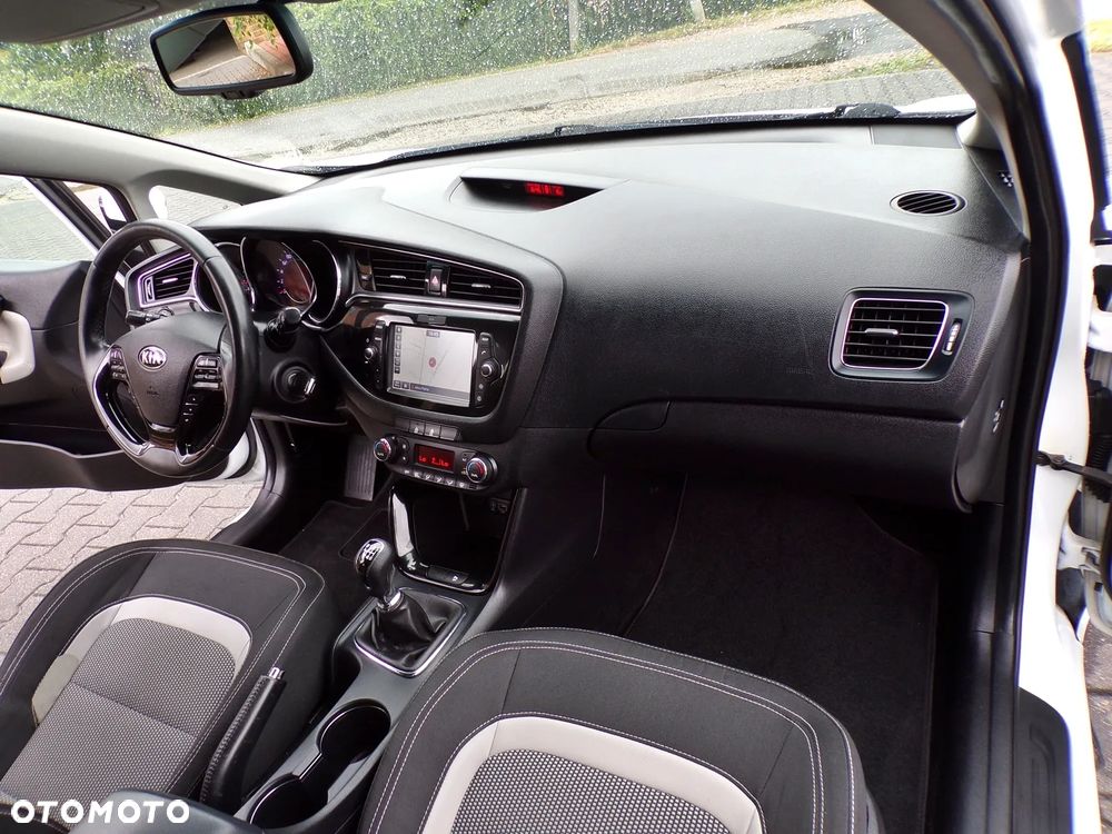 Kia Ceed 1.6 CRDi L - 16