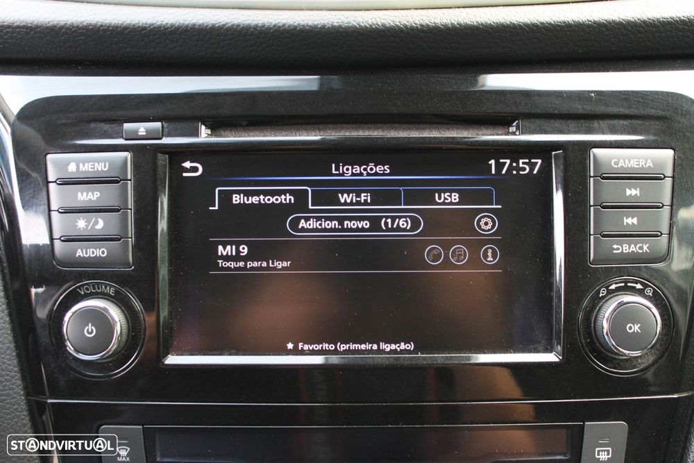 Nissan Qashqai 1.5 dCi N-Connecta J18+Led - 18