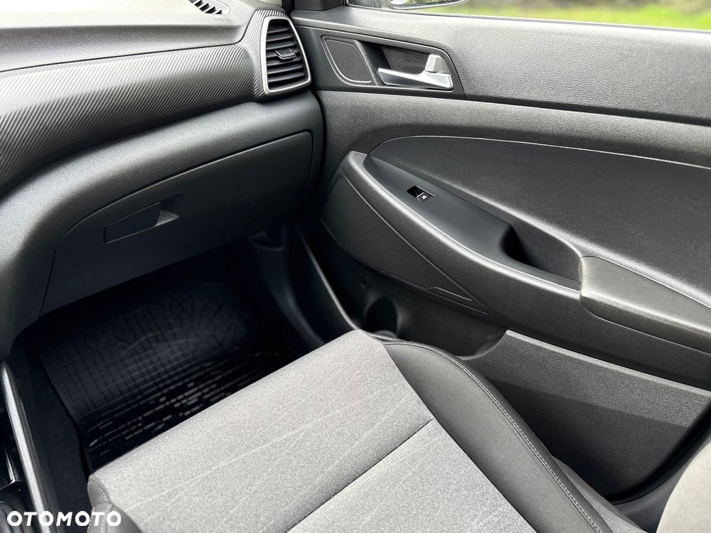 Hyundai Tucson blue 1.6 CRDi 4WD Style - 32