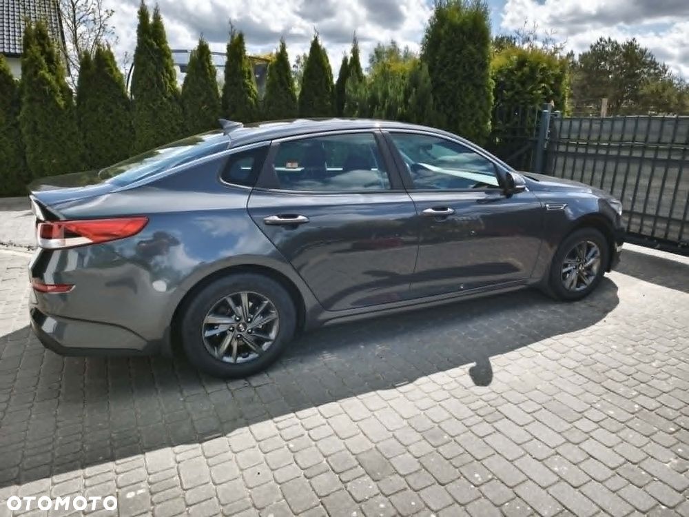 Kia Optima - 17