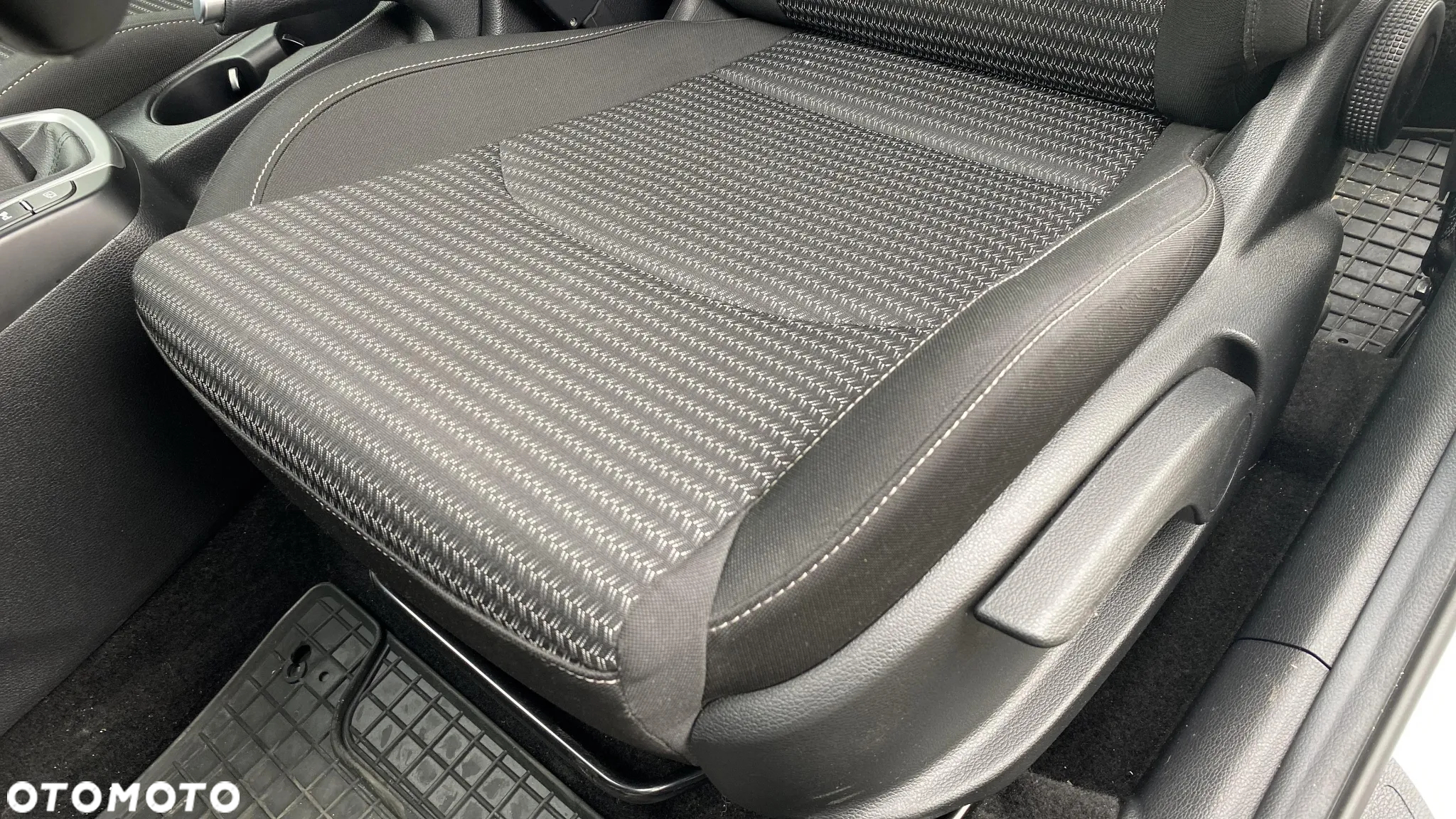 Kia Ceed 1.5 T-GDI M - 11
