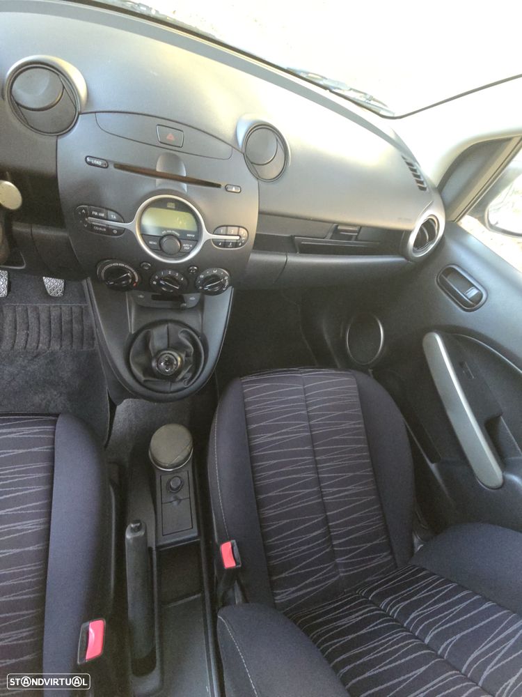 Mazda 2 1.3 MZR Comfort - 19