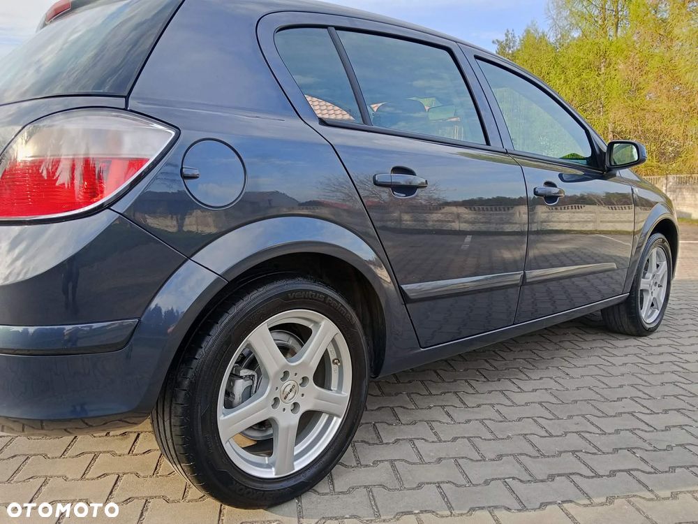 Opel Astra 1.6 Edition - 12