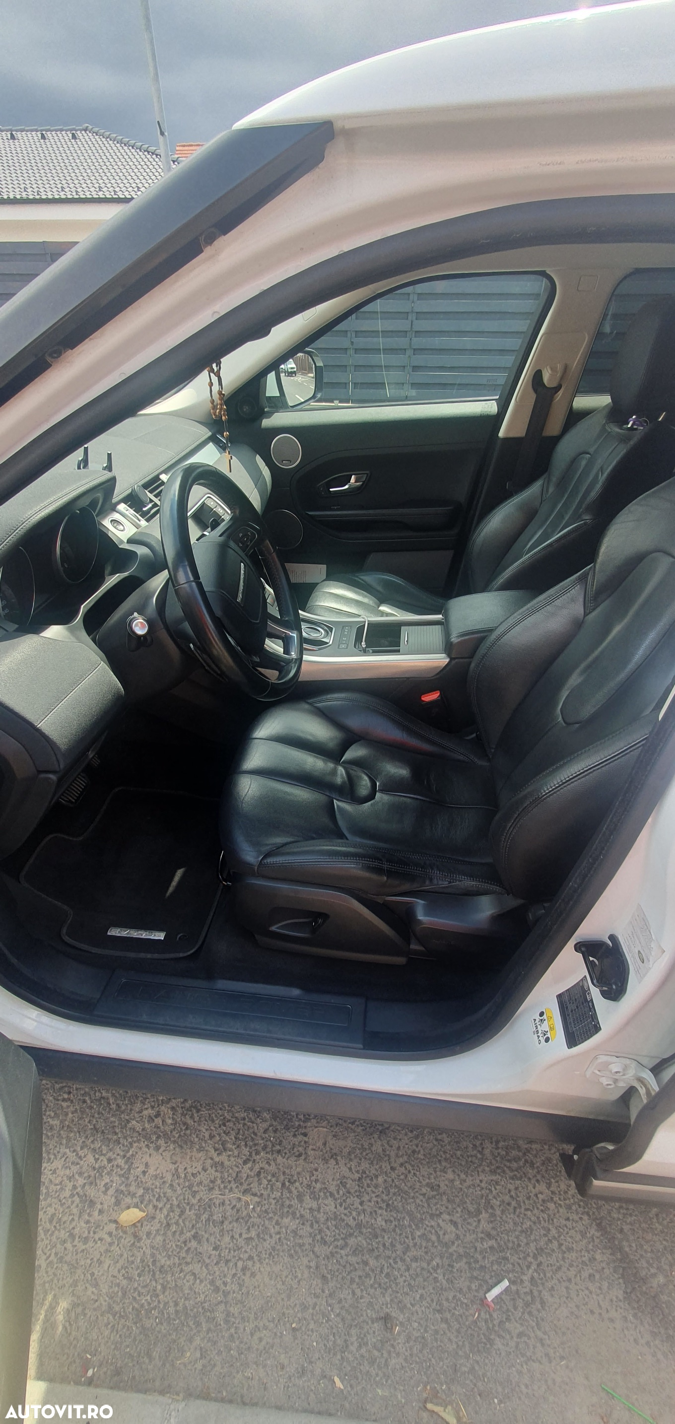 Land Rover Range Rover Evoque - 12