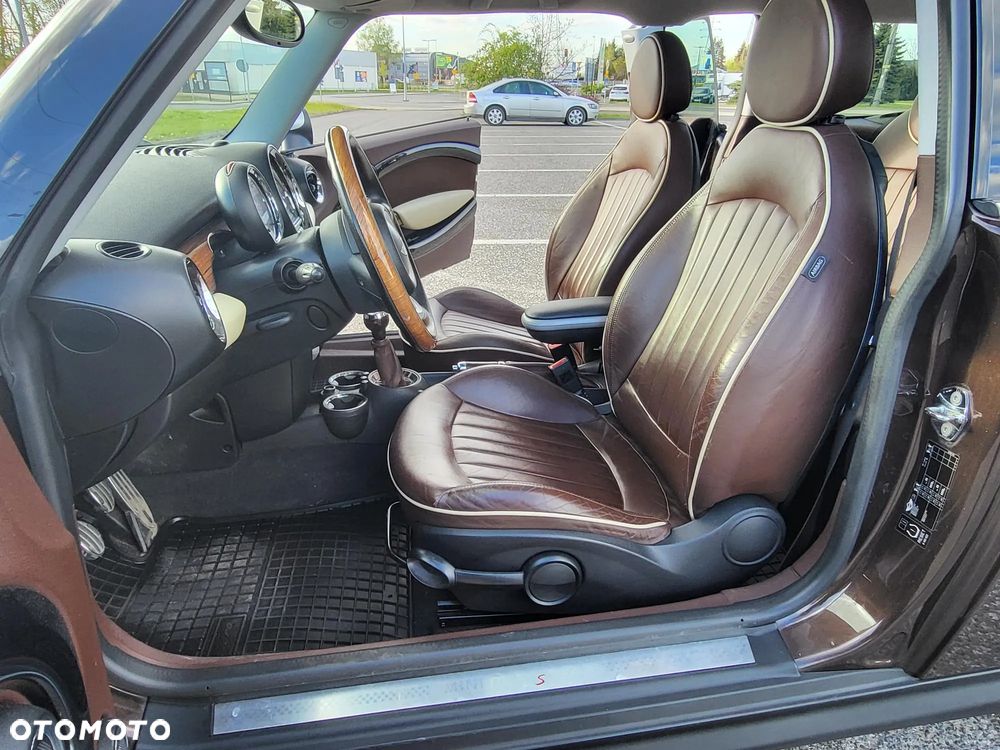 MINI Clubman - 13
