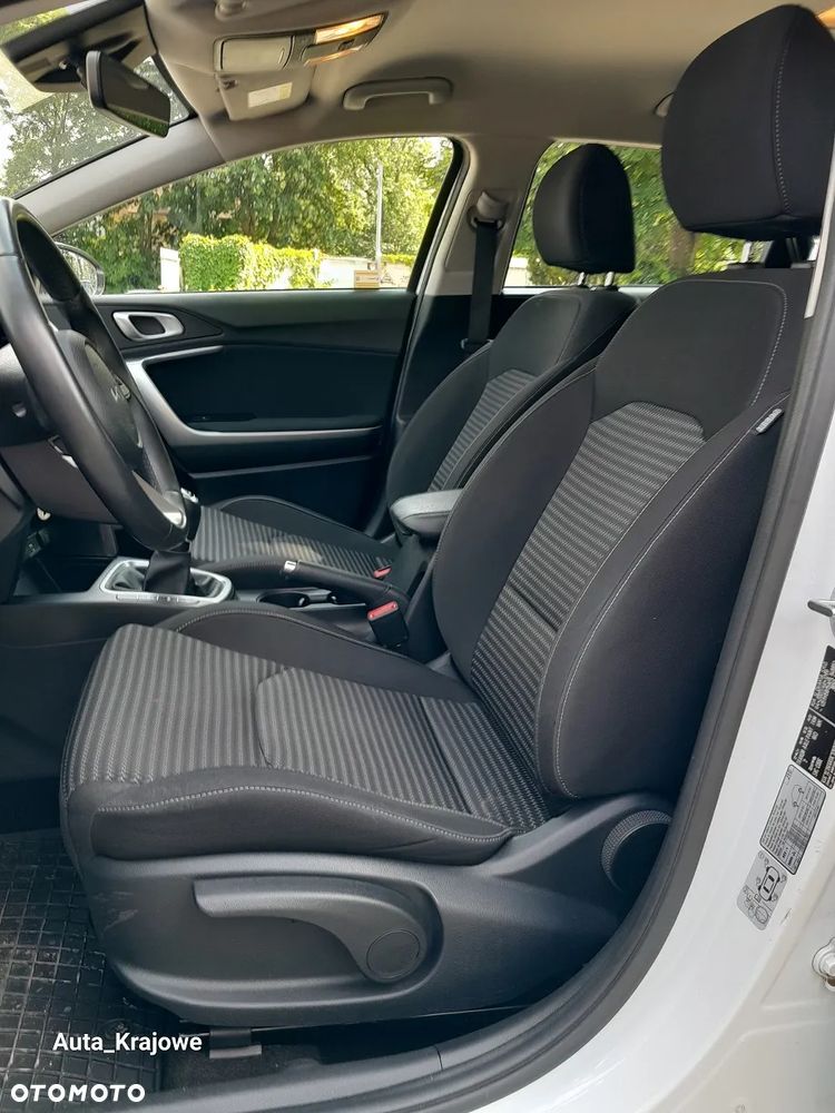 Kia Ceed 1.5 T-GDI M - 27