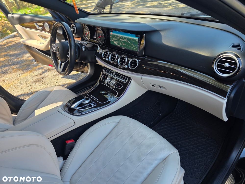 Mercedes-Benz Klasa E 450 4-Matic 9G-TRONIC - 13