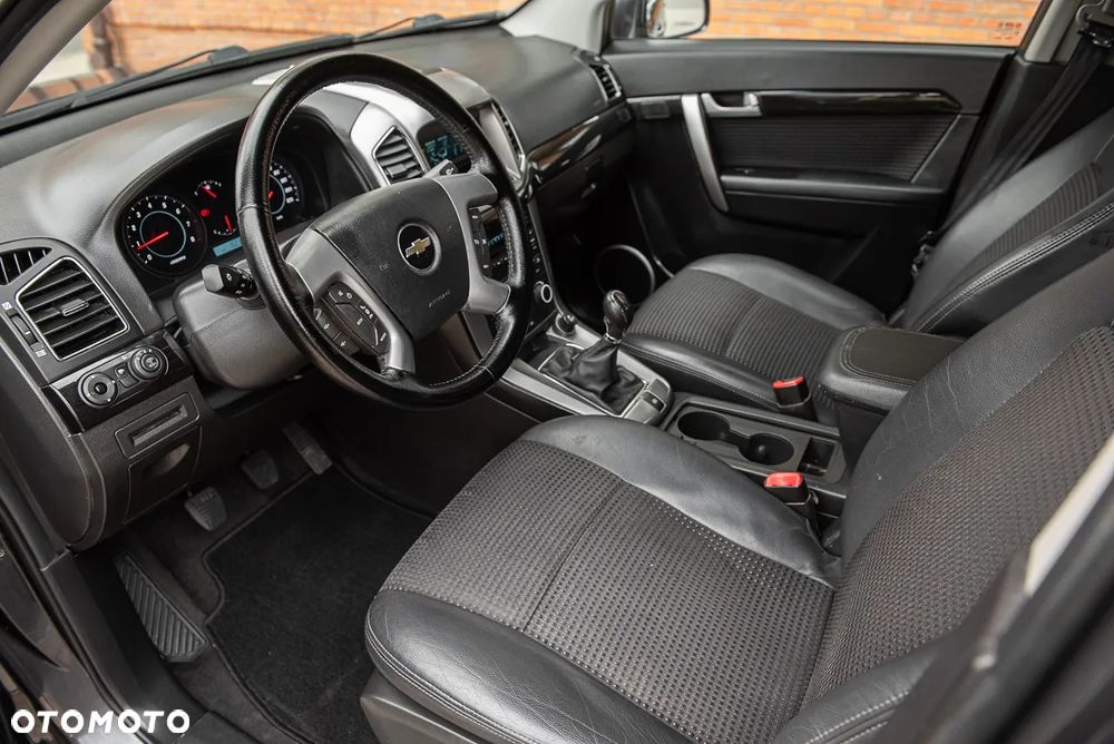 Chevrolet Captiva 2.4 AWD LT+ - 15