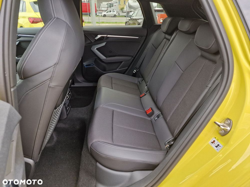 Audi A3 Sportback - 11