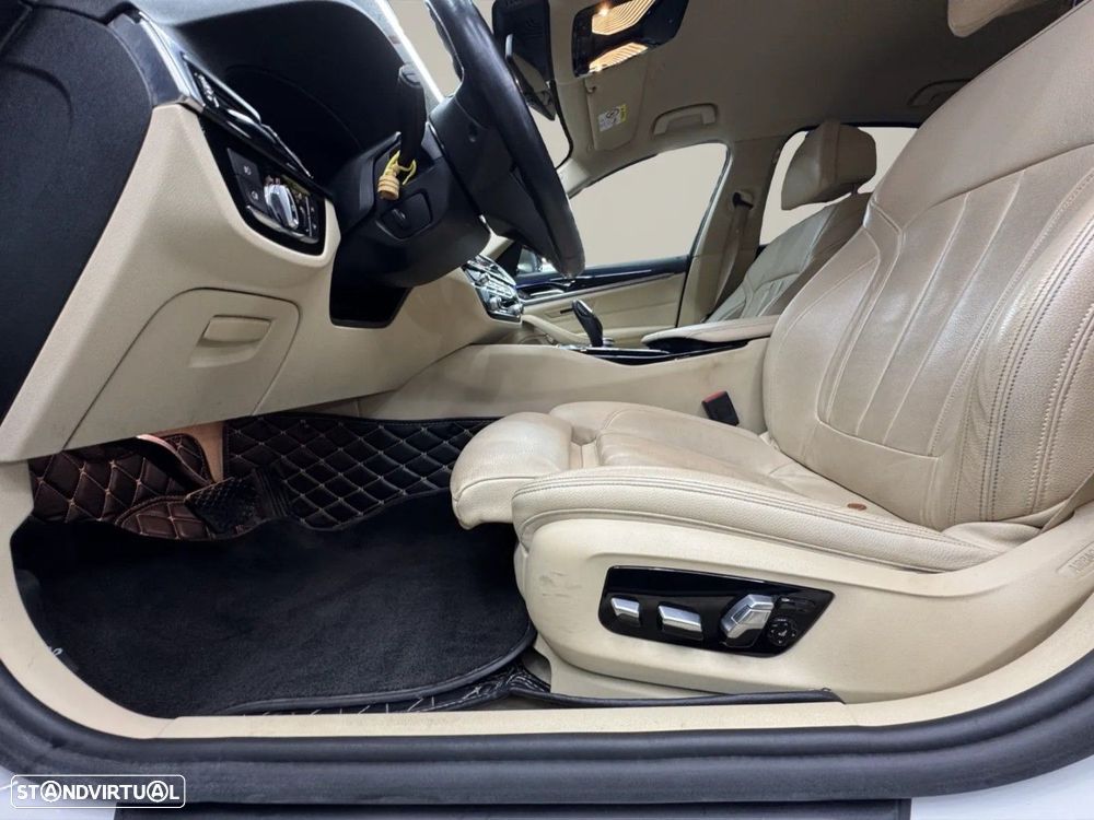 BMW 520 d Line Luxury Auto - 16