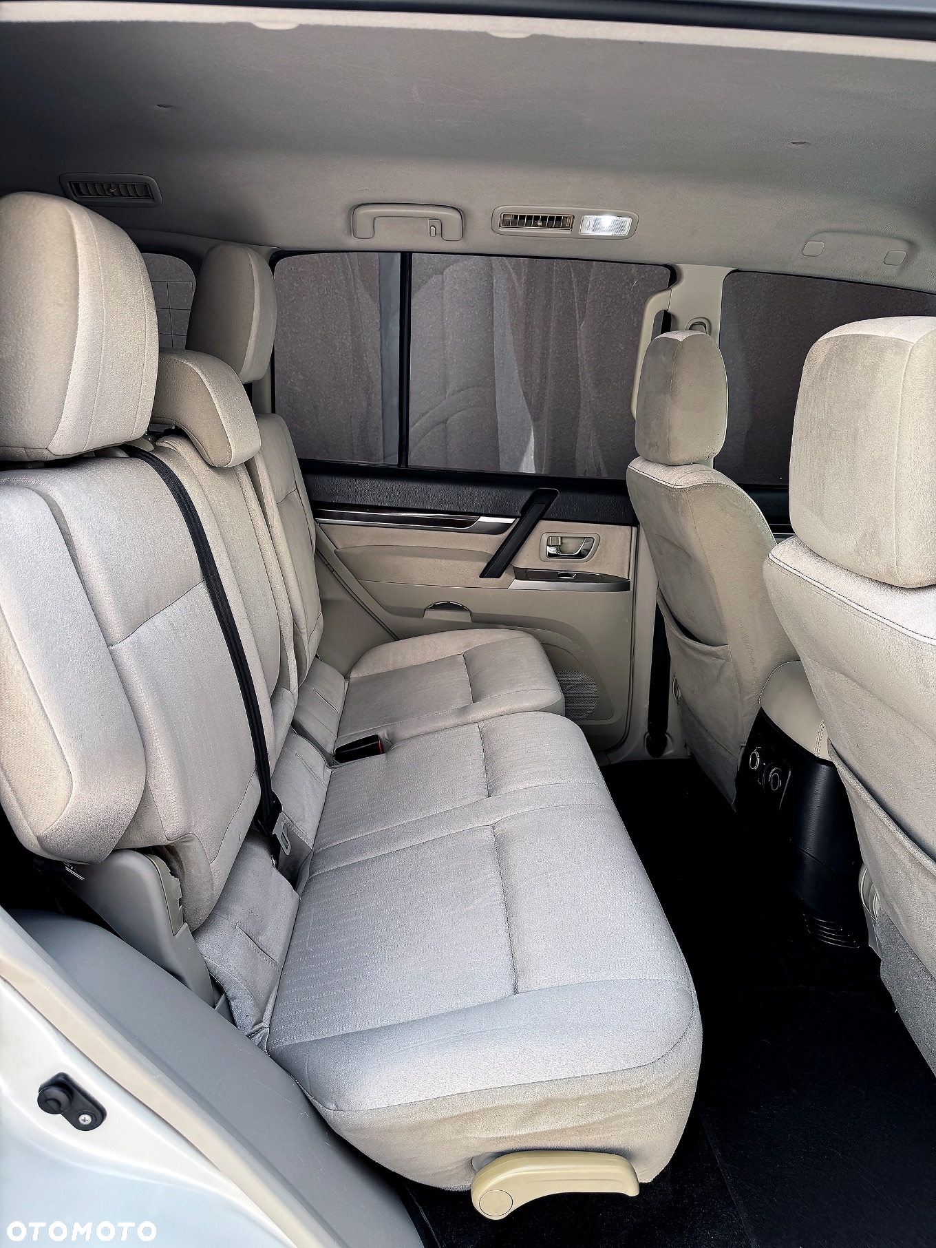 Mitsubishi Pajero 3.8 V6 Instyle - 39