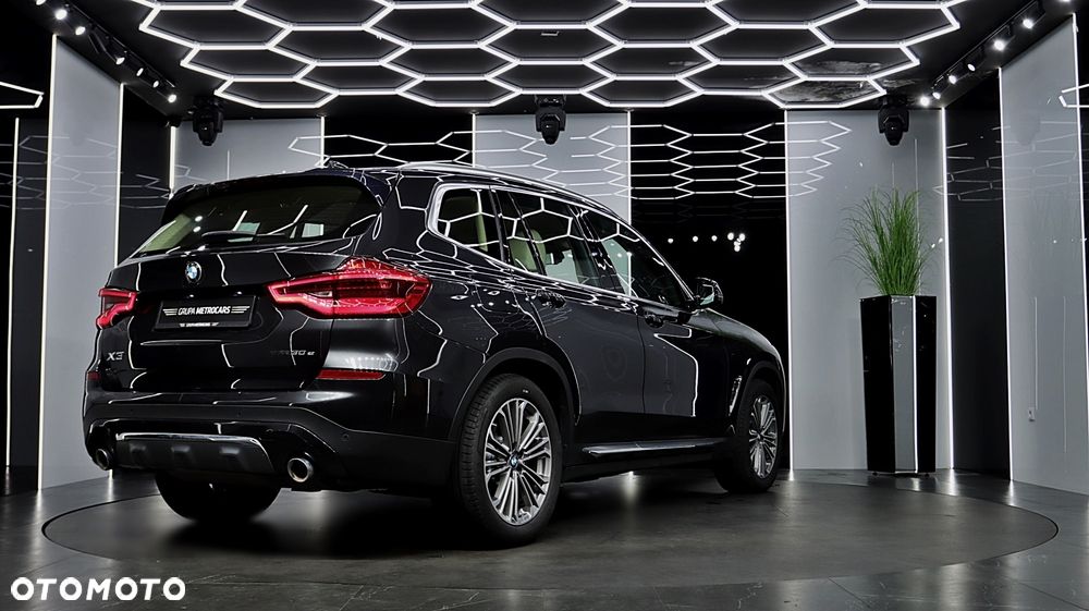 BMW X3 xDrive30e Luxury Line sport - 7