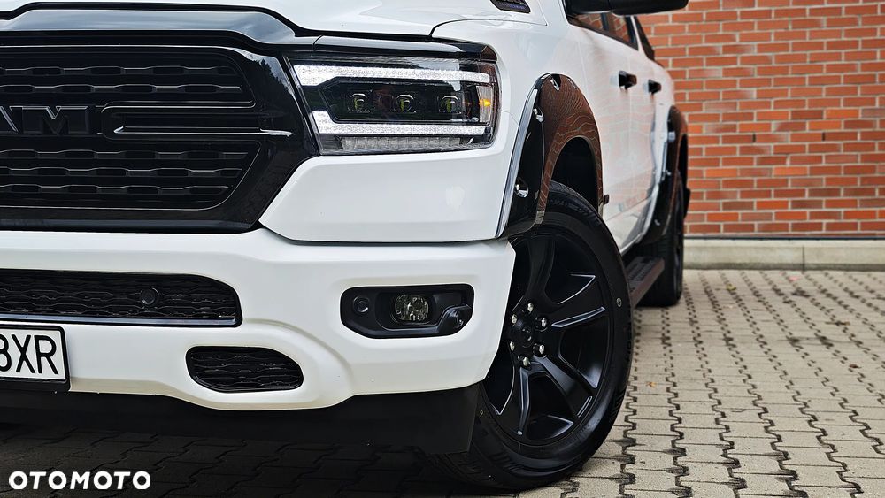 RAM 1500 5.7 Crew Cab Shortbed Bighorn Black - 10