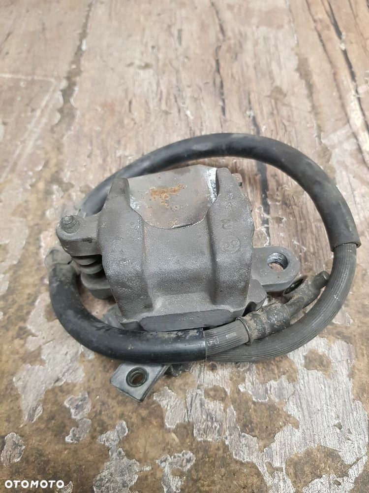 Zacisk hamulcowy Honda CB600 Hornet - 8