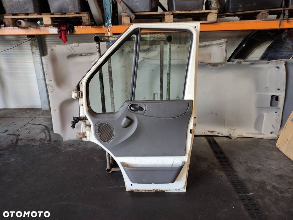 DRZWI KOMPLETNE PRAWY PRZÓD FORD TRANSIT V - 2