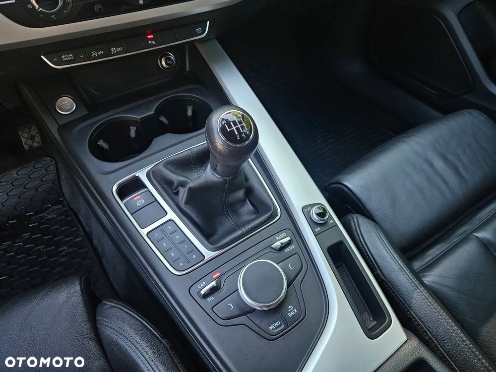 Audi A4 Avant 40 TFSI design - 17