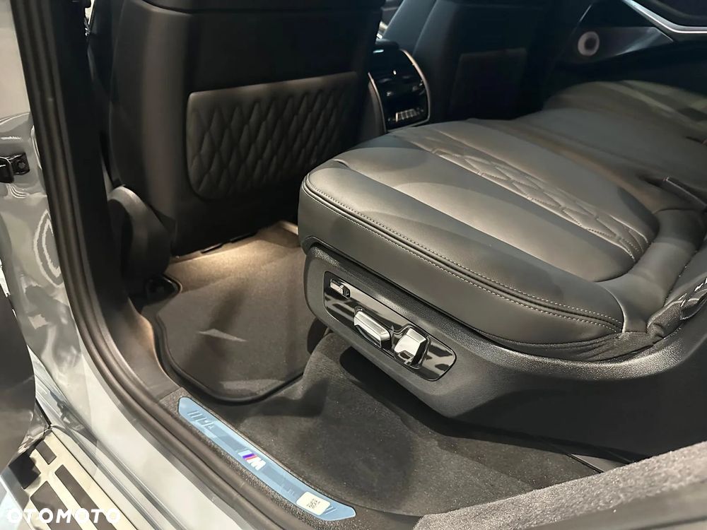 BMW X7 ver-xdrive40d-mhev-sport - 26