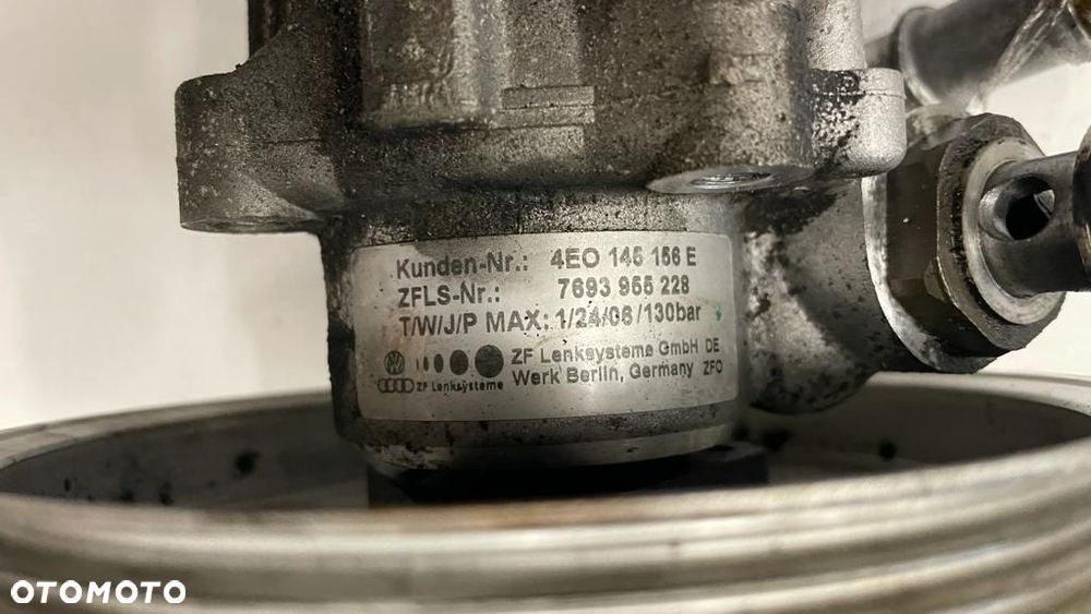 AUDI A8 D3 3.2 FSI POMPA WSPOMAGANIA 4E0145156E - 3