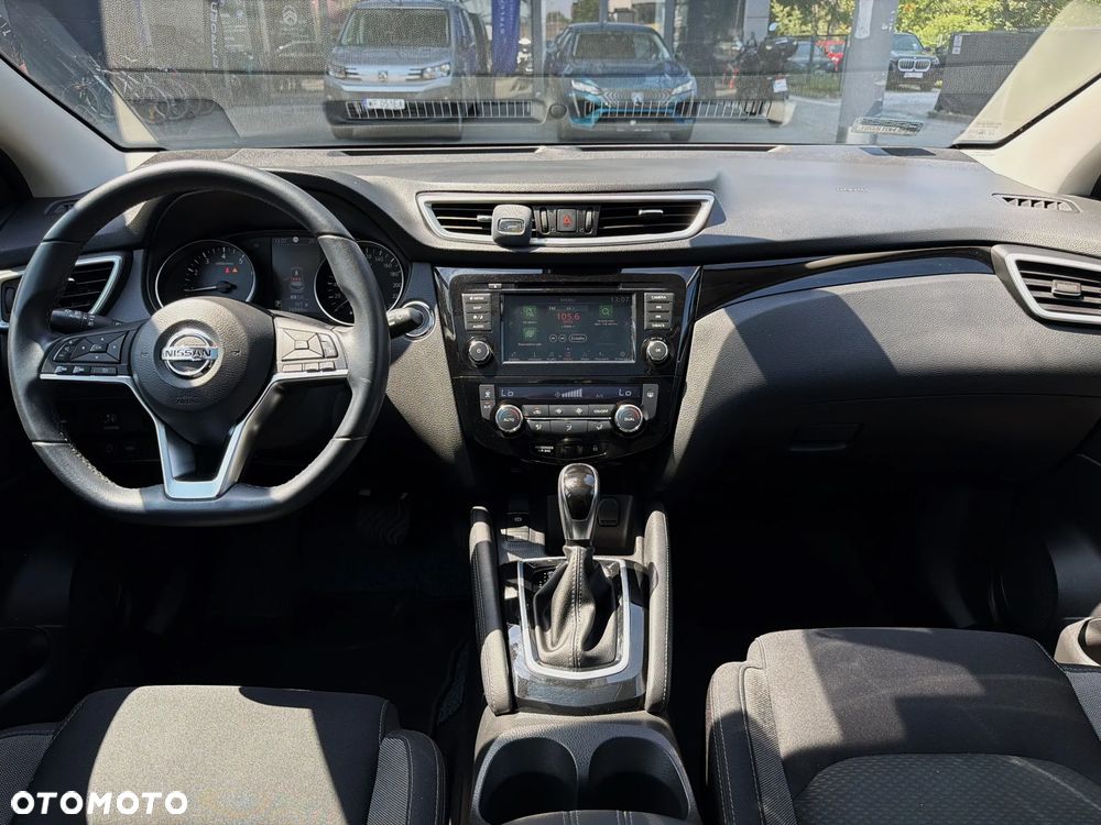 Nissan Qashqai 1.3 DIG-T N-Connecta DCT - 21