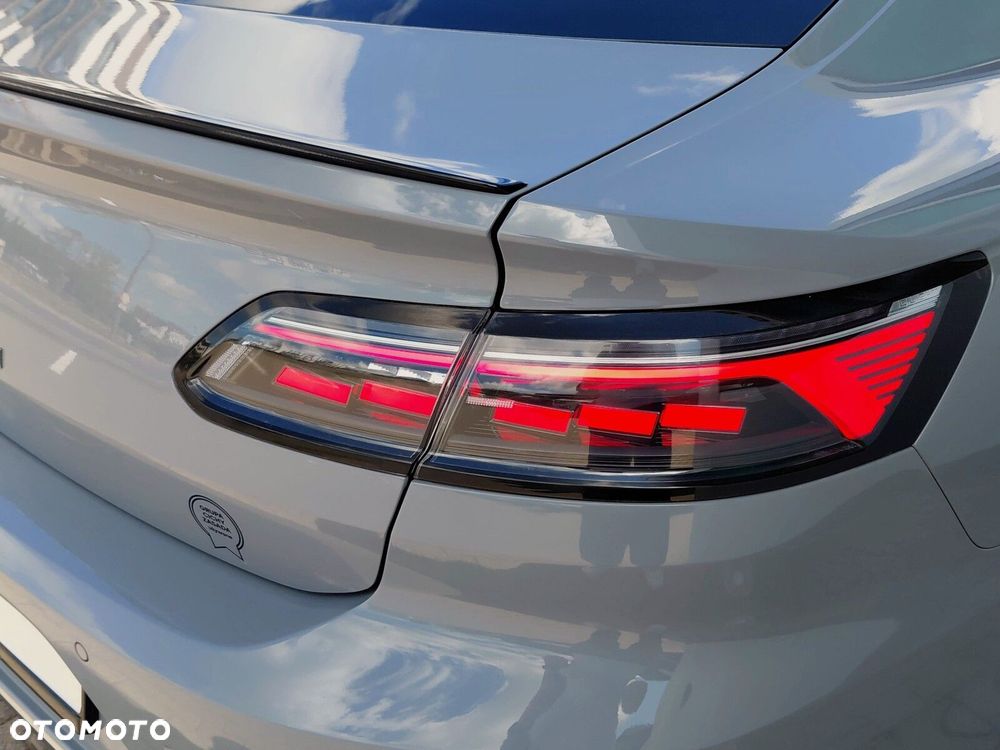 Volkswagen Arteon 2.0 TDI R-Line DSG - 39