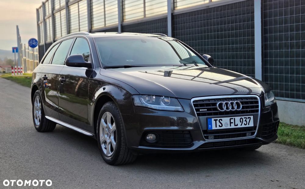 Audi A4 Avant 2.0 TDI DPF quattro - 9