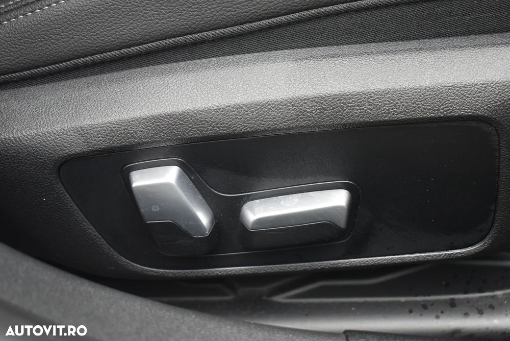 BMW Seria 3 320e AT PHEV - 16