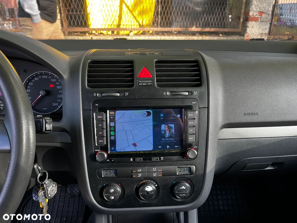 Volkswagen Golf - 20