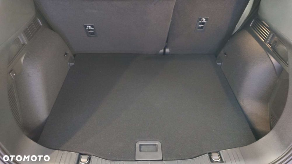 Ford Kuga - 11