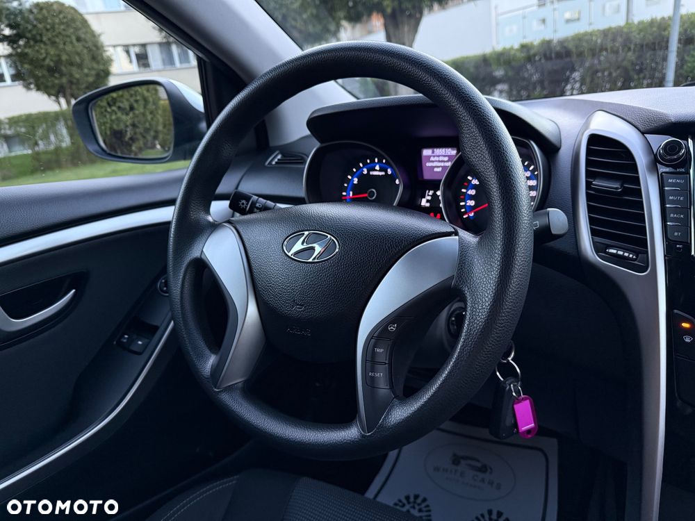 Hyundai i30 blue 1.4 Style - 36