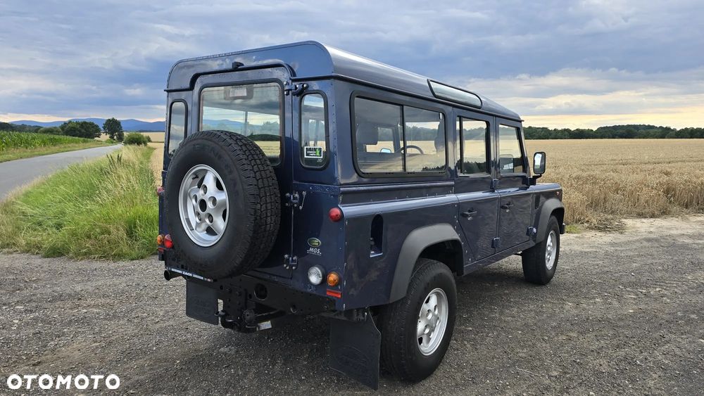 Land Rover Defender - 3