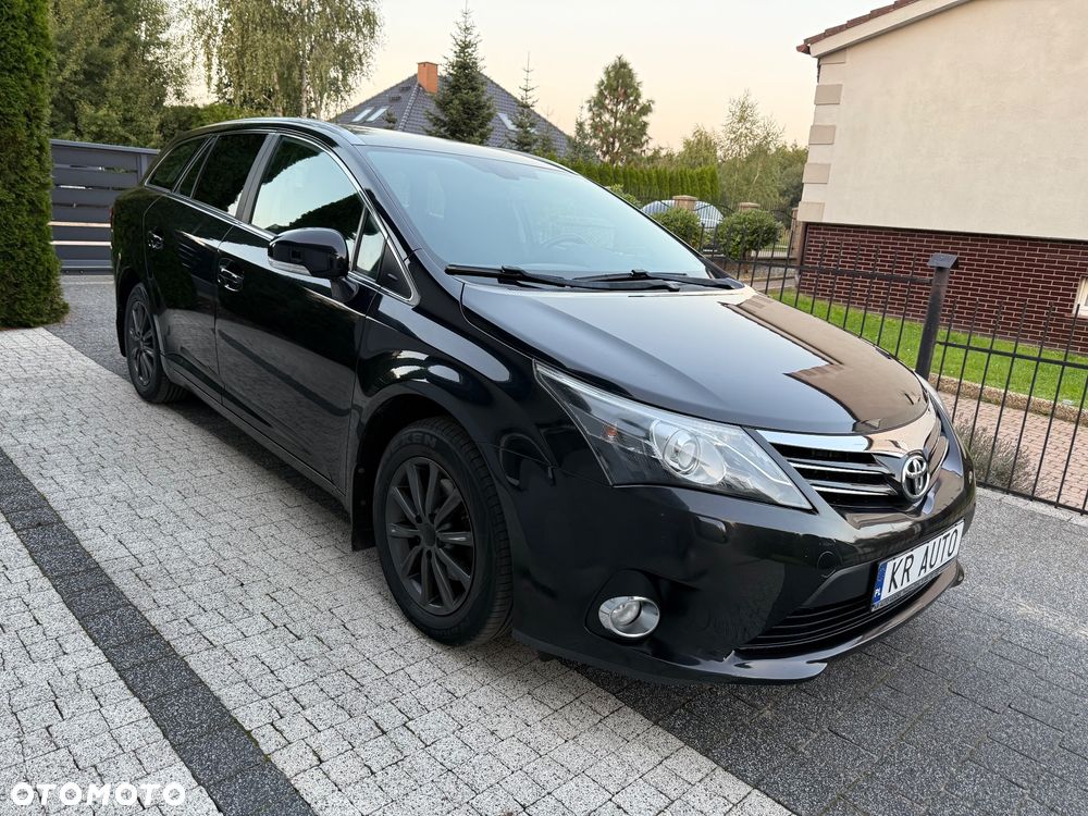 Toyota Avensis Combi 2.0 D-4D Life - 22