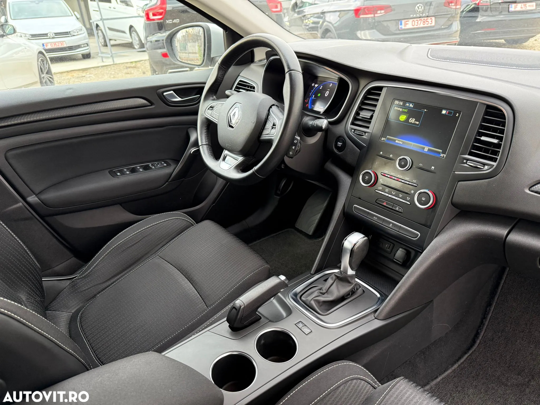 Renault Megane BLUE dCi 115 EDC INTENS - 9