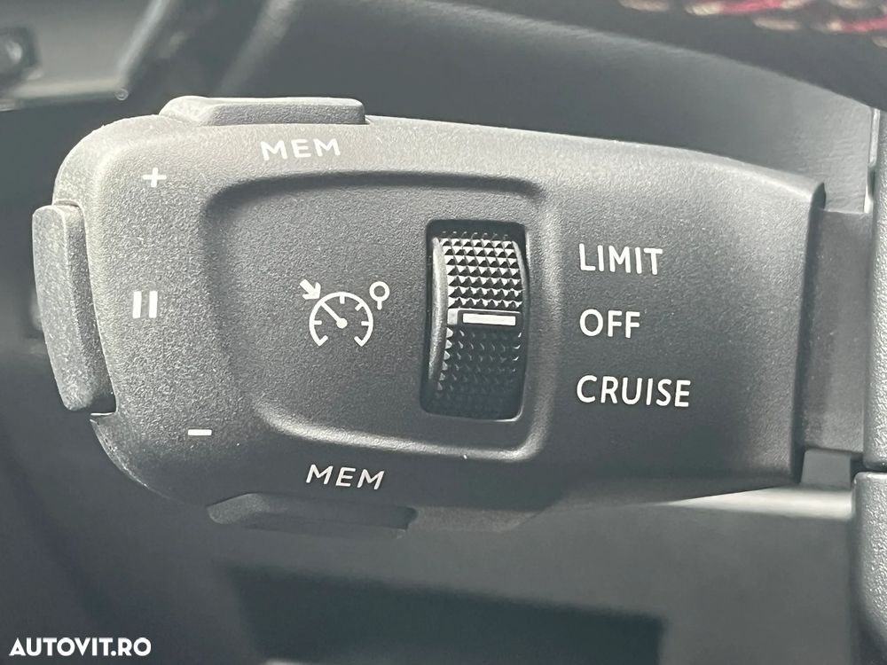 DS Automobiles DS 7 Crossback - 14