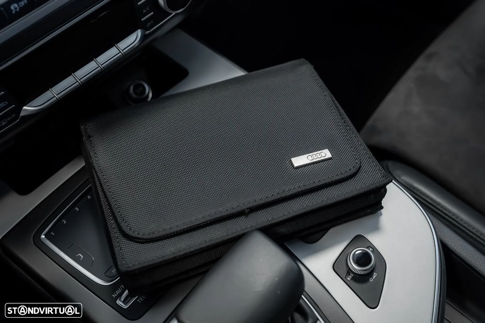 Audi Q7 3.0 TDI quattro tiptronic 7L - 30