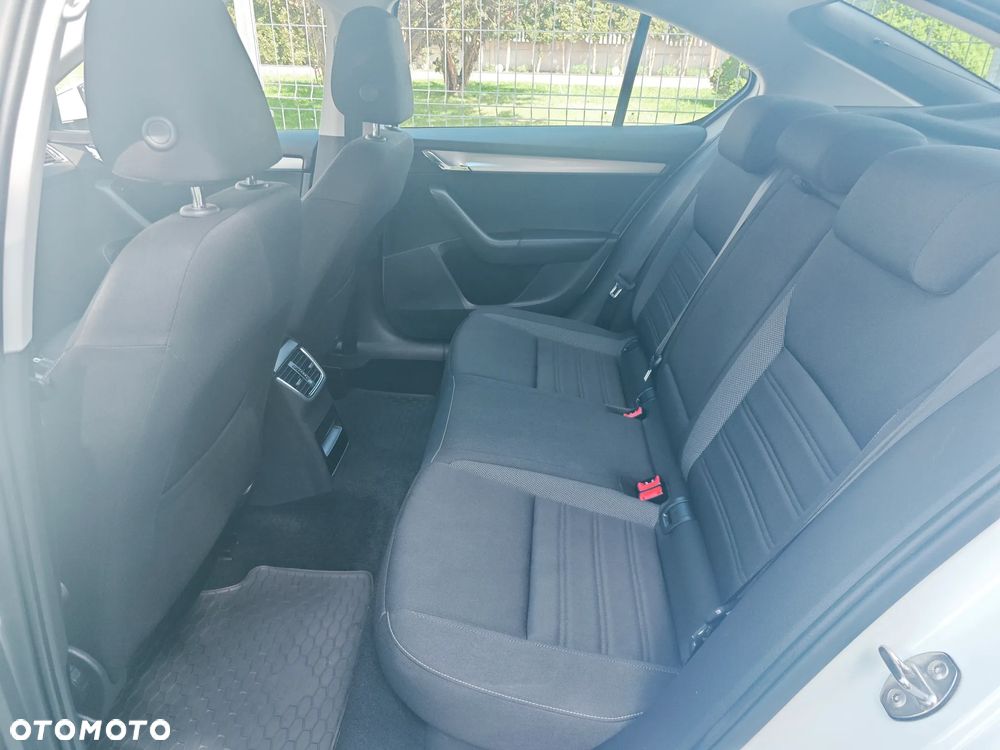 Skoda Octavia 1.5 TSI ACT Business - 26