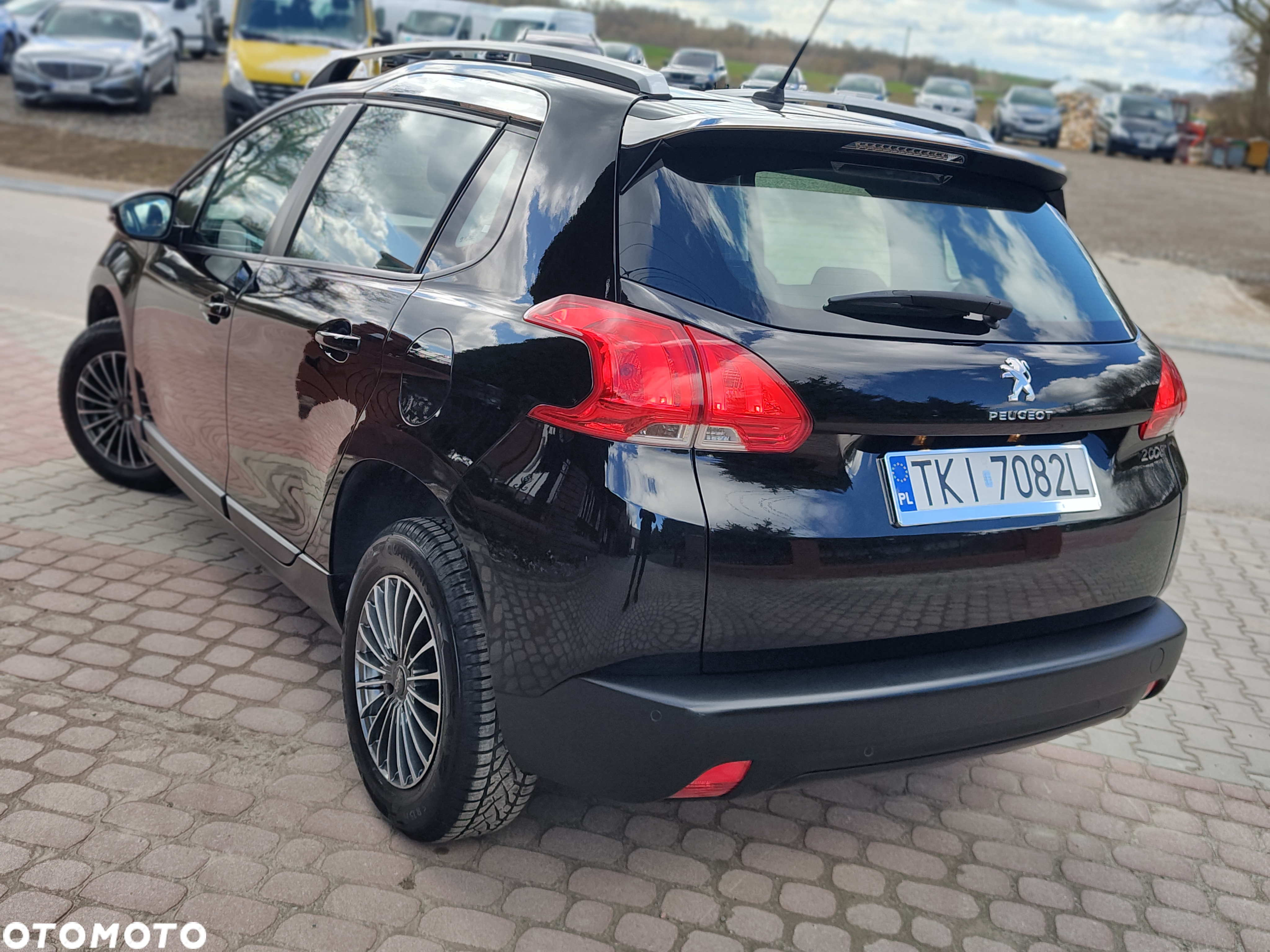 Peugeot 2008 1.2 Pure Tech Active - 4