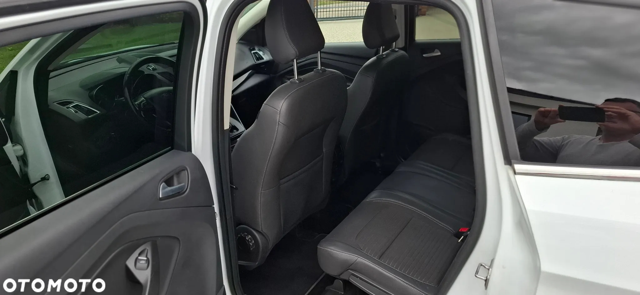 Ford Kuga - 18