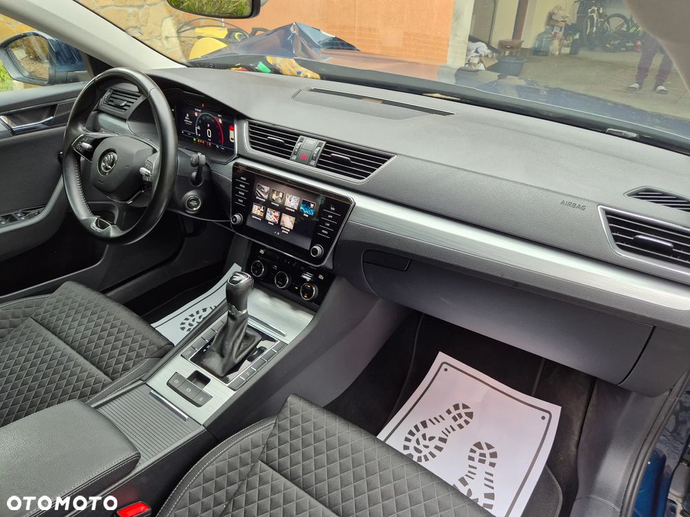 Skoda Superb 2.0 TDI DSG Ambition - 22