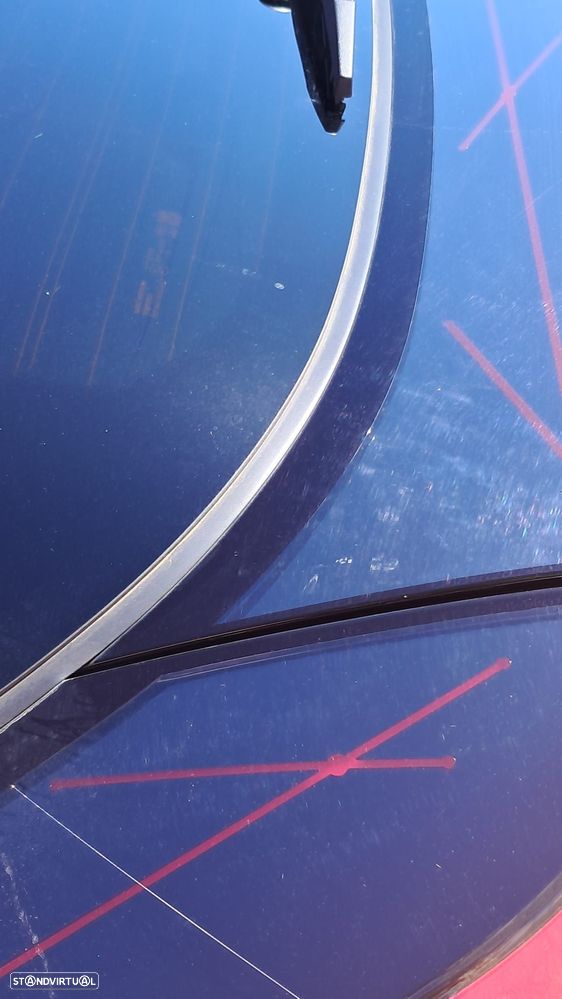 MG MG4 64 kWh Luxury - 27